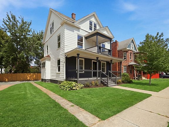 2nd image of 24 Washington Ave