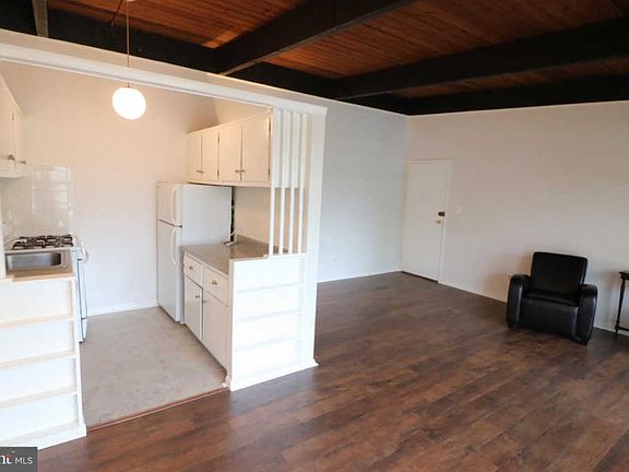 5th image of 4343 Americana Dr APT 201
