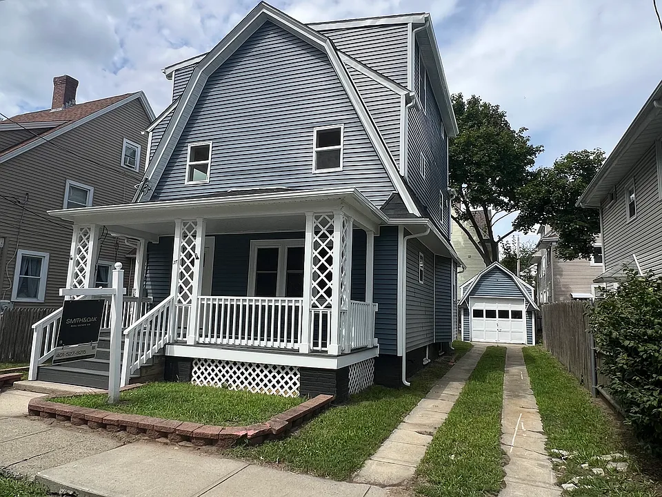 37 Cyr St #2