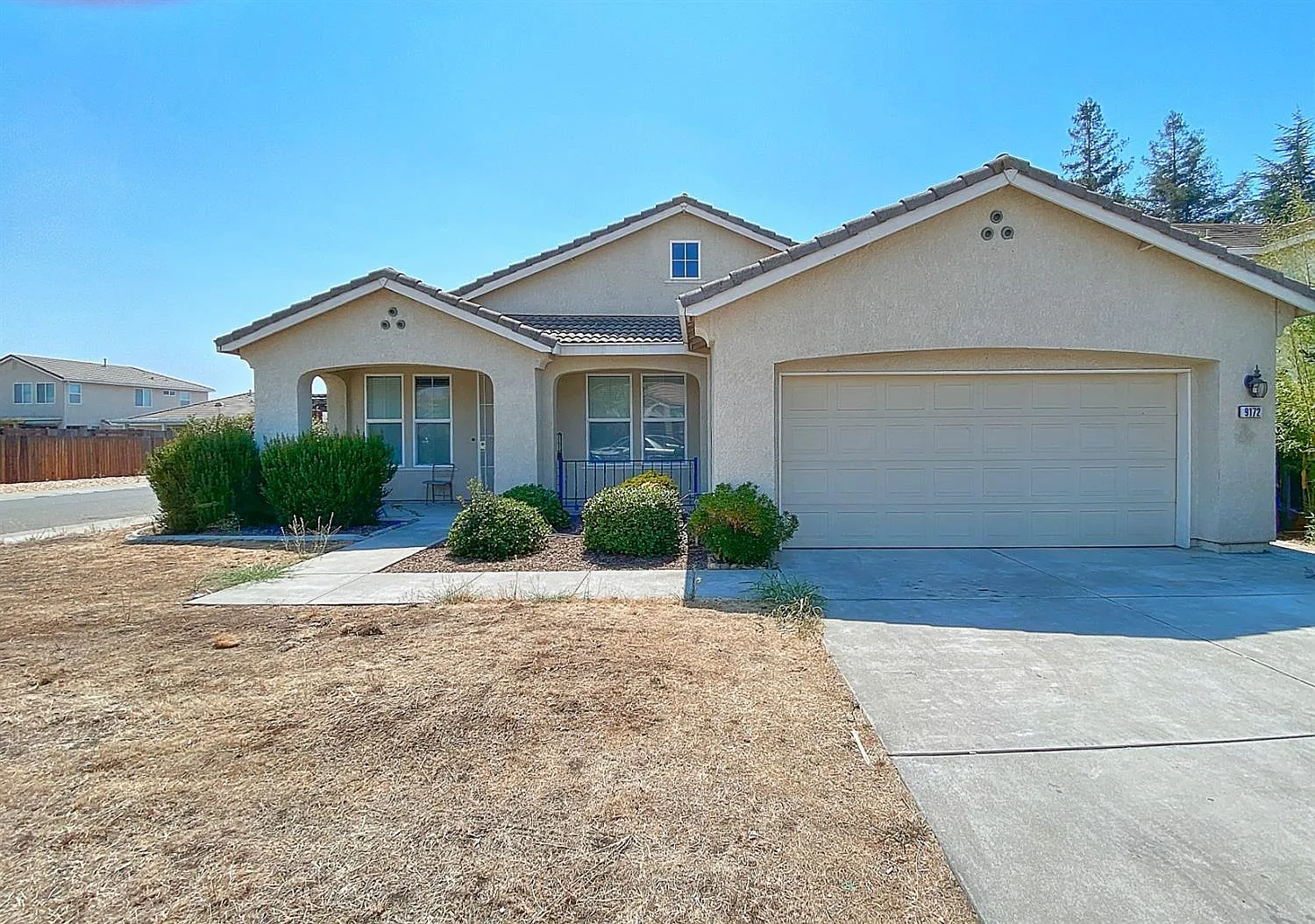 9172 Lucchesi Dr photo 1