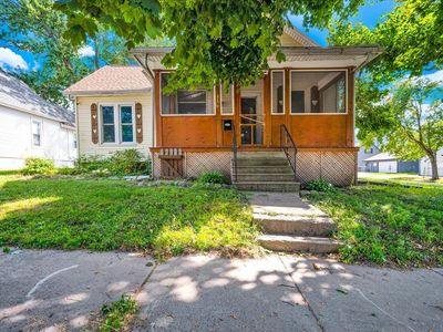 916 W Oakland Ave, Bloomington, IL, 61701