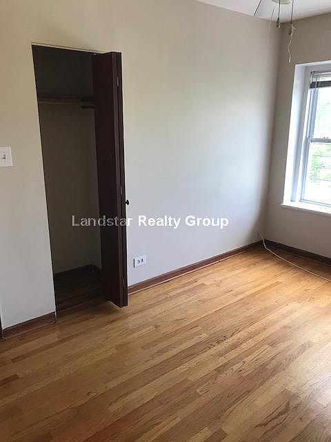 1st image of 3159 W Argyle St APT 3N