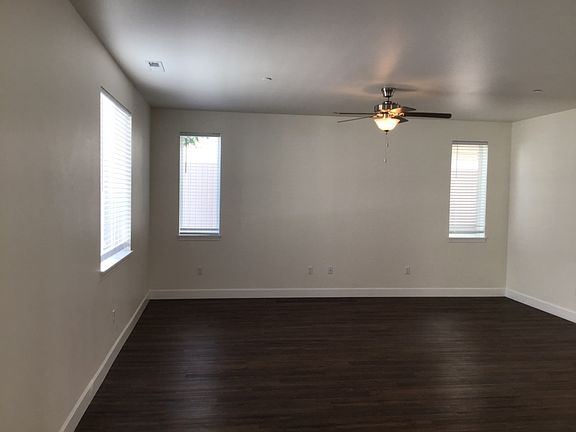 5th image of 10615 138th Street Ct E