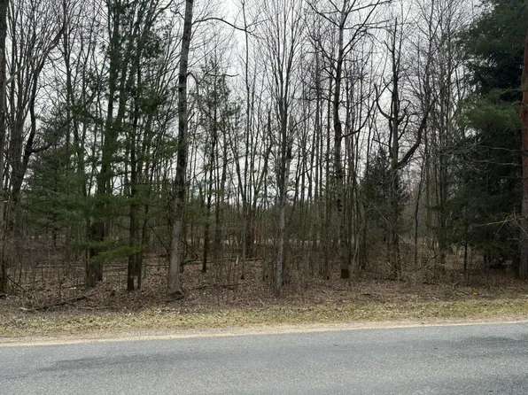 1512 22 Mile Rd NW, Kent City, MI 49330