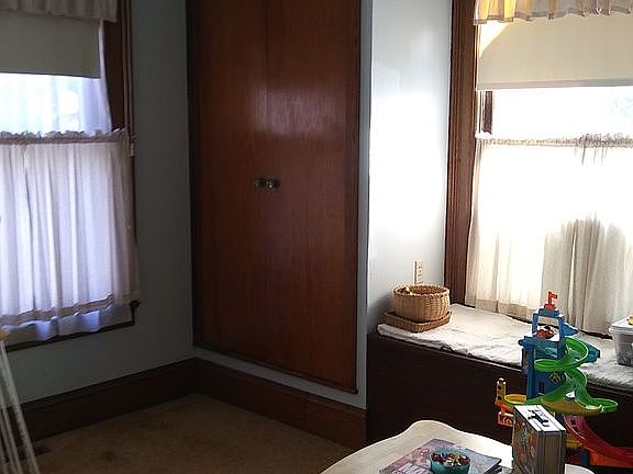 3rd image of 42 Cottage St