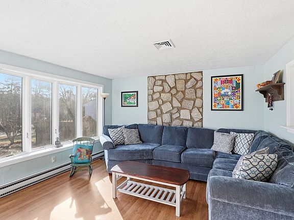 3rd image of 1661 State Rd