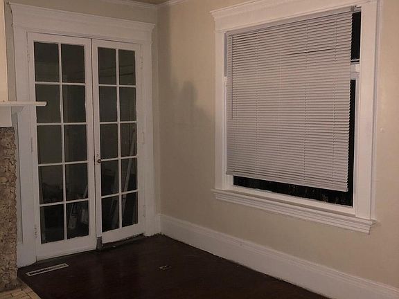 3rd image of 1700 Park St #1