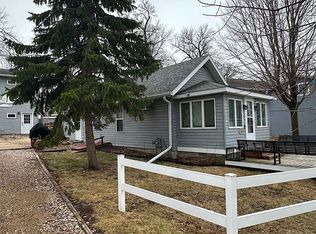 13724 Sunset Dr, Orleans, IA 51360