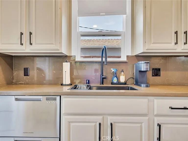 4515 Greenmeadows Ave — Photo 10