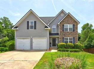 347 Cobblestone Ct, Hampton, GA 30228