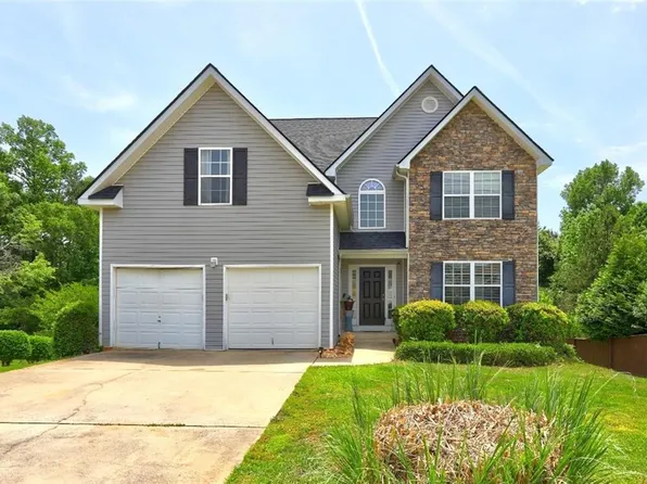 347 Cobblestone Ct, Hampton, GA 30228