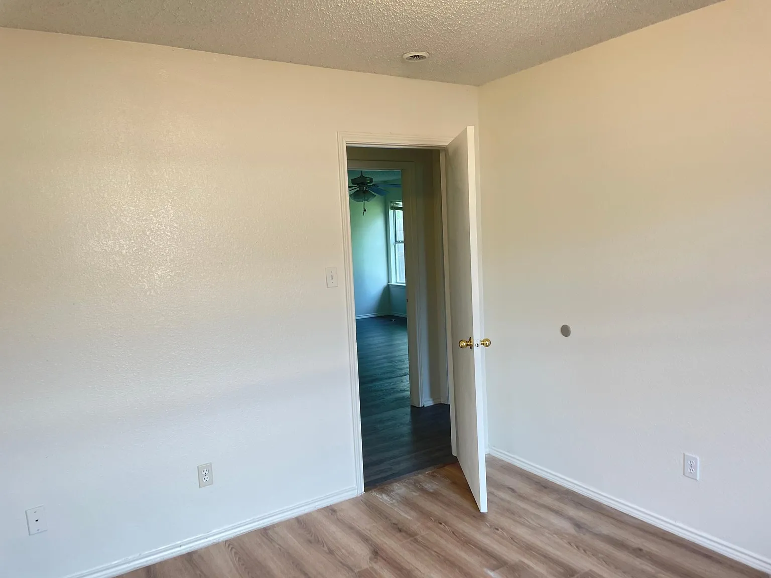 3 bed, 1168 sqft, $1,950 — Photo 2