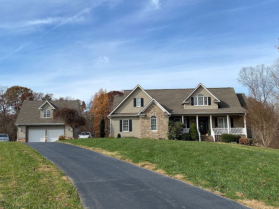 2nd image of 191 Stone Gables Ln