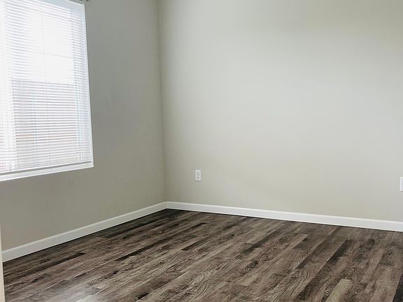 5th image of 1623 E Horstmann Ct #1623