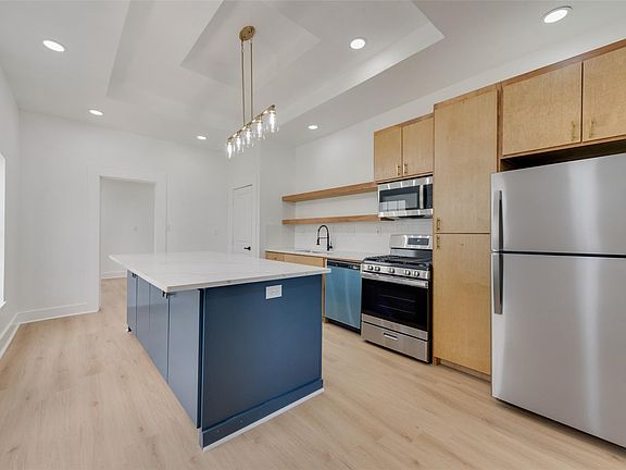 4th image of 506 N Lancaster Ave Unit 506