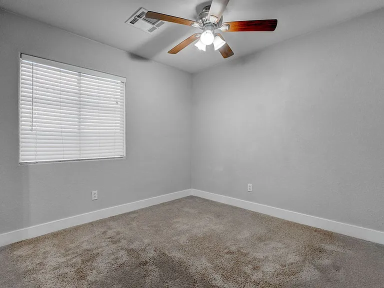 6469 Abbey Door Ct — Photo 33
