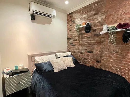 Rented by Avenues Real Estate | media 12