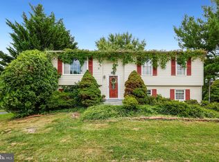 3879 Scibilia Rd, Fairfax, VA 22033