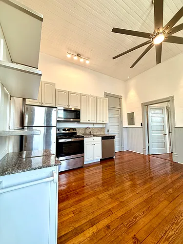 427 S Main St #C Photo 1
