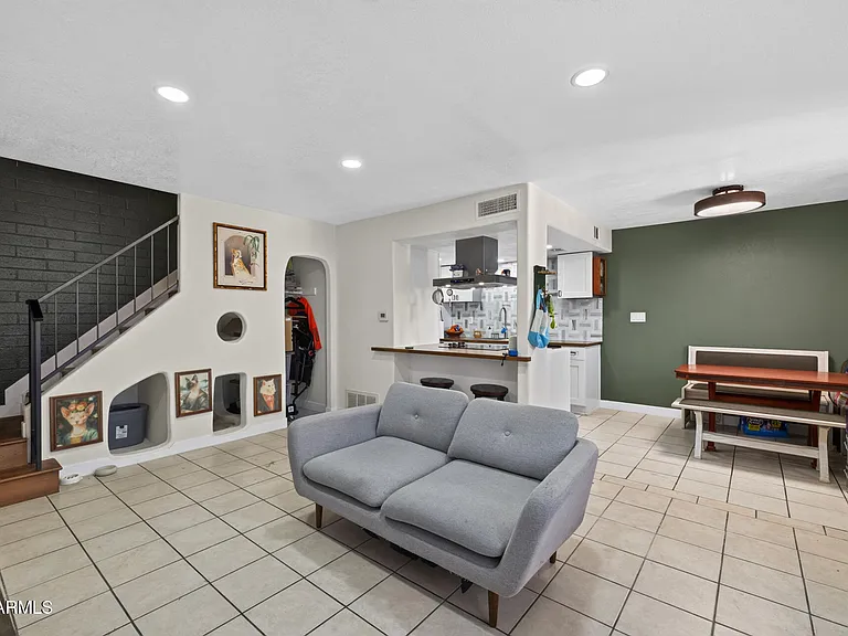 5430 W Culver St — Photo 6