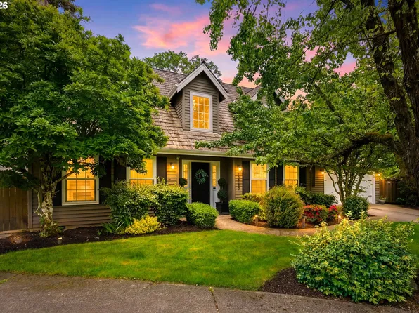13983 Westcott Ct, Lake Oswego, OR 97035