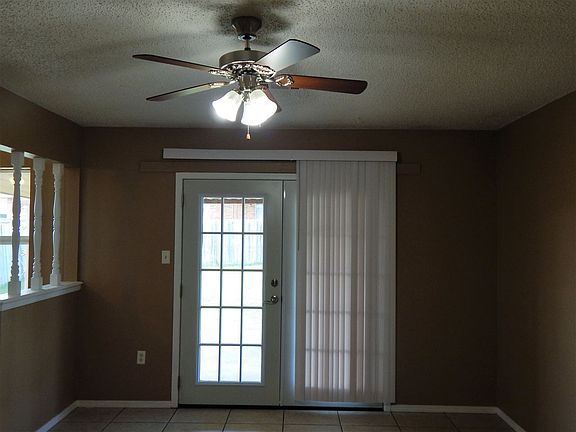 5th image of 6123 SW Park Ave