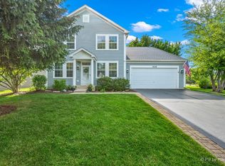 406 Mooresfield St, Elgin, IL 60124