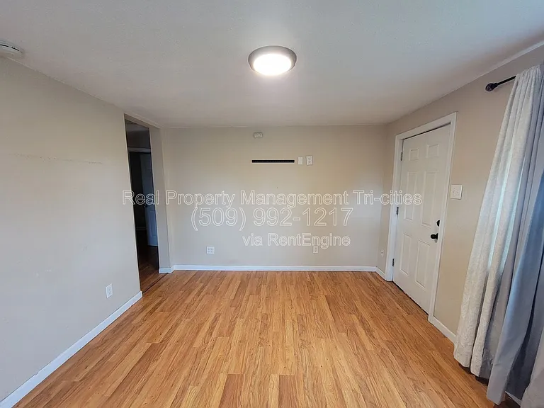 1124 E 7th Ave — Photo 2