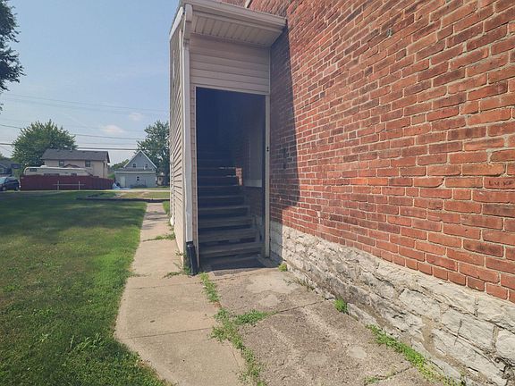 4th image of 110 S Cowen St