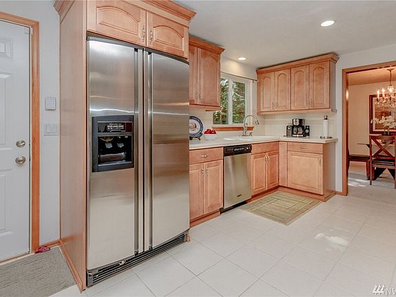5th image of 2738 Westwood Dr NW