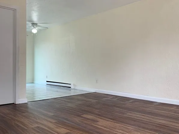 1 Vista Lane, 1 Vista Ln APT 10, Spencer, MA 01562
