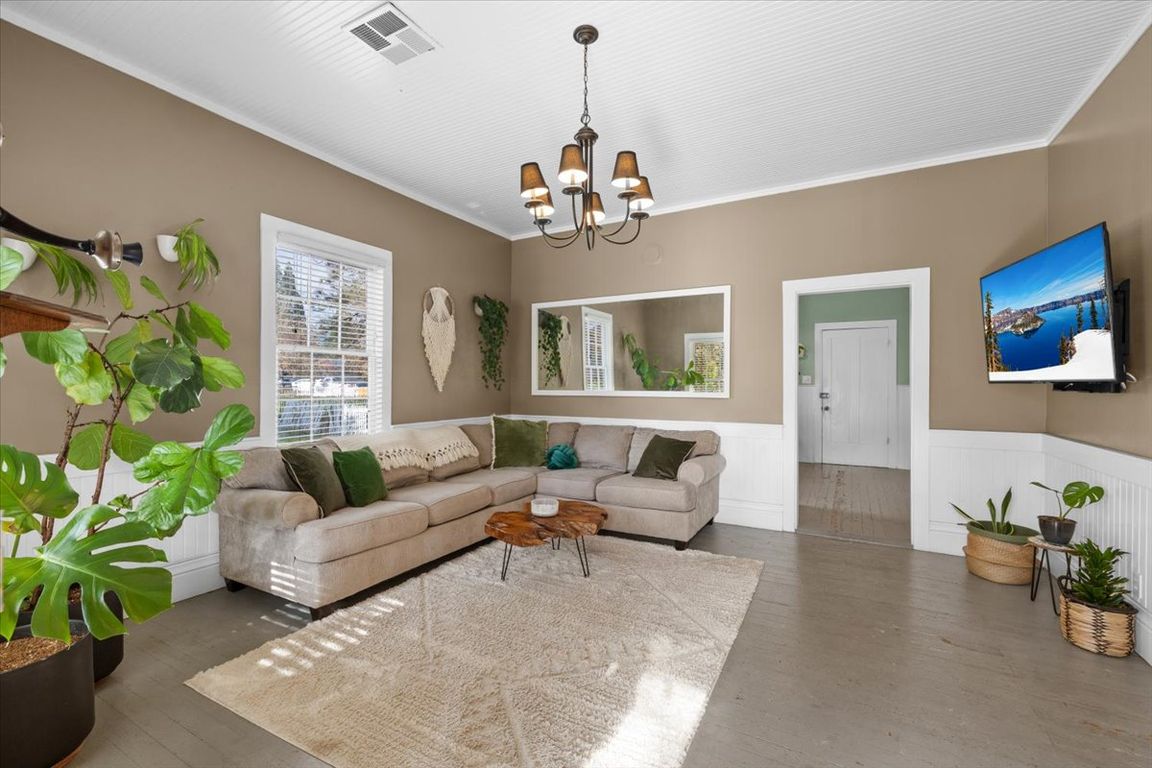 next background image