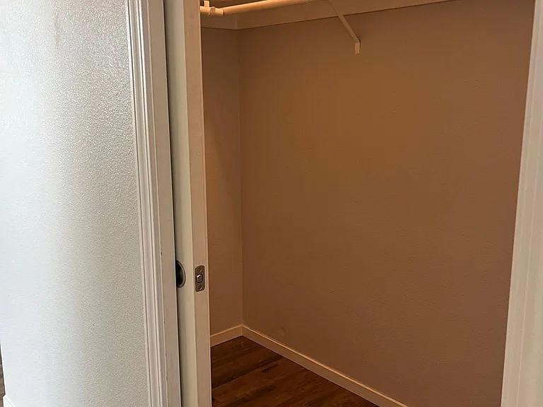 964 Maple Valley Way — Photo 10