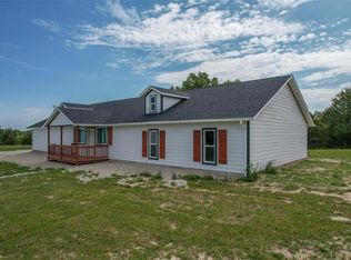 23852 Nature Rd, Lebanon, MO 65536