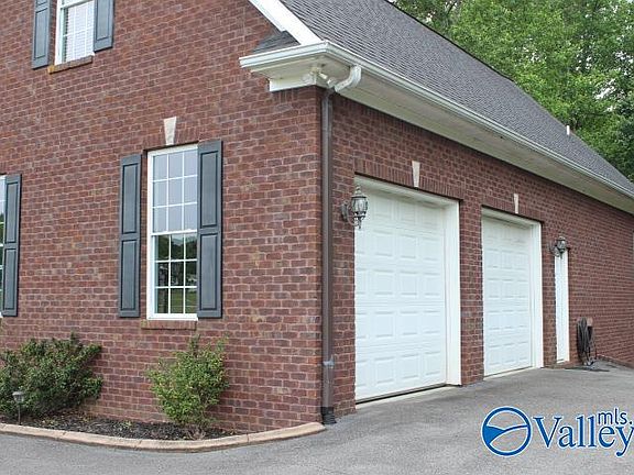 2nd image of 152 West Dr