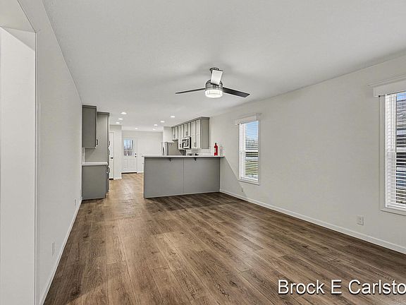 4th image of 1283 E Ellis Rd #31