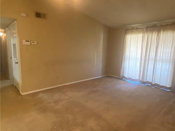 5th image of 2904 Manhattan Blvd Unit 115
