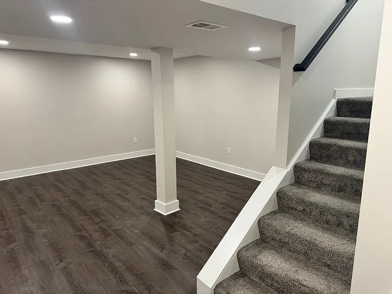 232 Regency Dr — Photo 37