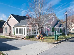 21 Westfield Way #B4, Candler, NC 28715