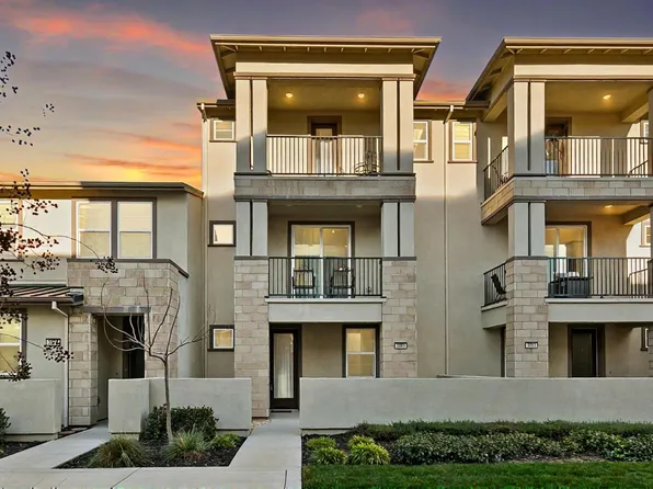 3069 W Meadow Run Walk, Sacramento, CA 95833