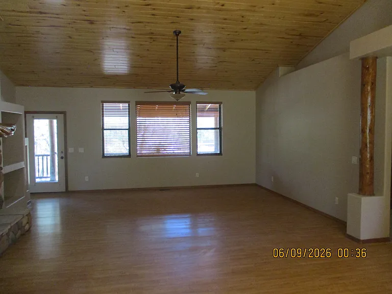 1561 N Mustang Run — Photo 3