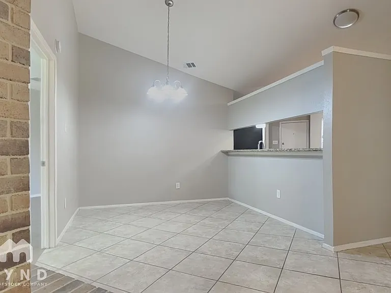 3218 Sedgeborough Cir — Photo 8