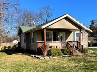 226 S Walnut St, Pittsfield, IL 62363