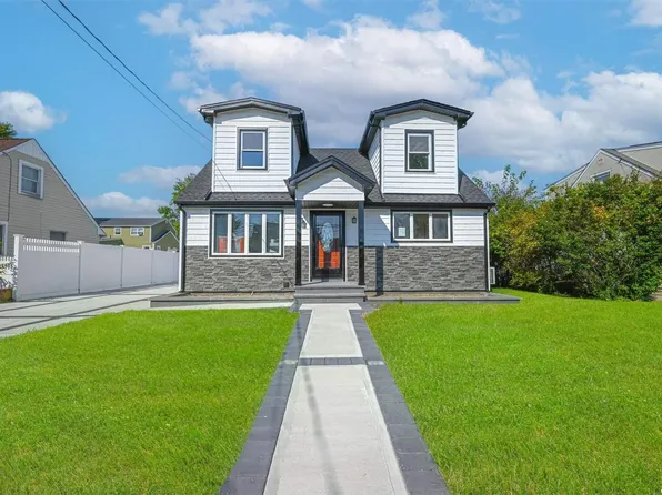 100 Weidner Avenue, Oceanside, NY 11572