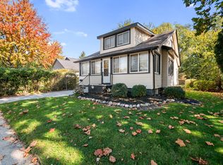 22134 Pleasant Ave, Eastpointe, MI 48021
