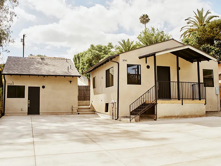 3741 Locke Ave — Photo 13