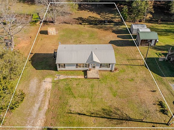 2nd image of 121 Kountry Ln