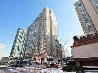 285 Enfield Pl #504, Mississauga, ON L5B 3Y6