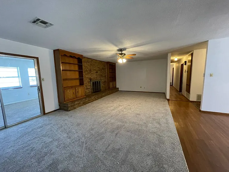 54 Sharon Rd — Photo 17