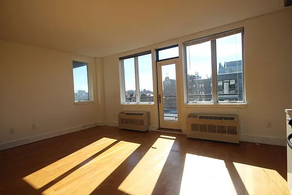 Rented by Nooklyn NYC LLC | media 45
